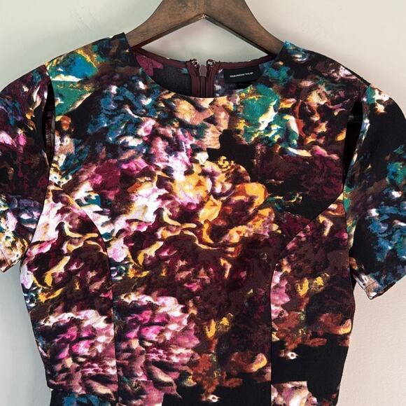 WHO WHAT WEAR EDGY MULTICOLORED SHORT SLEEVE FLORAL SKATER DRESS SIZE XS - Picture 4 of 8